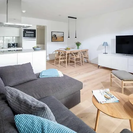 Apartment De Breker *